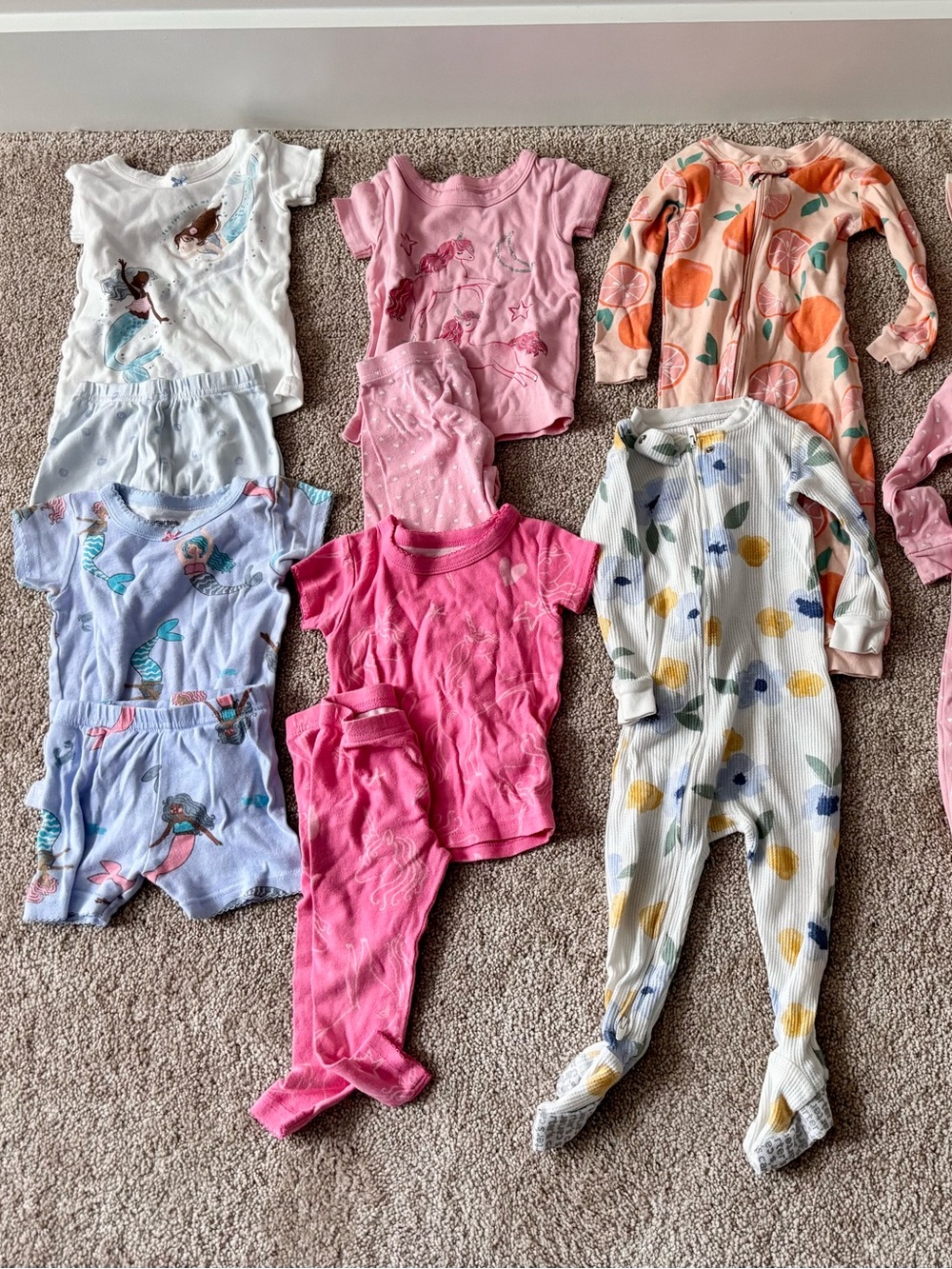 Girls Pajamas Set - 8 Items - 12-18 Months